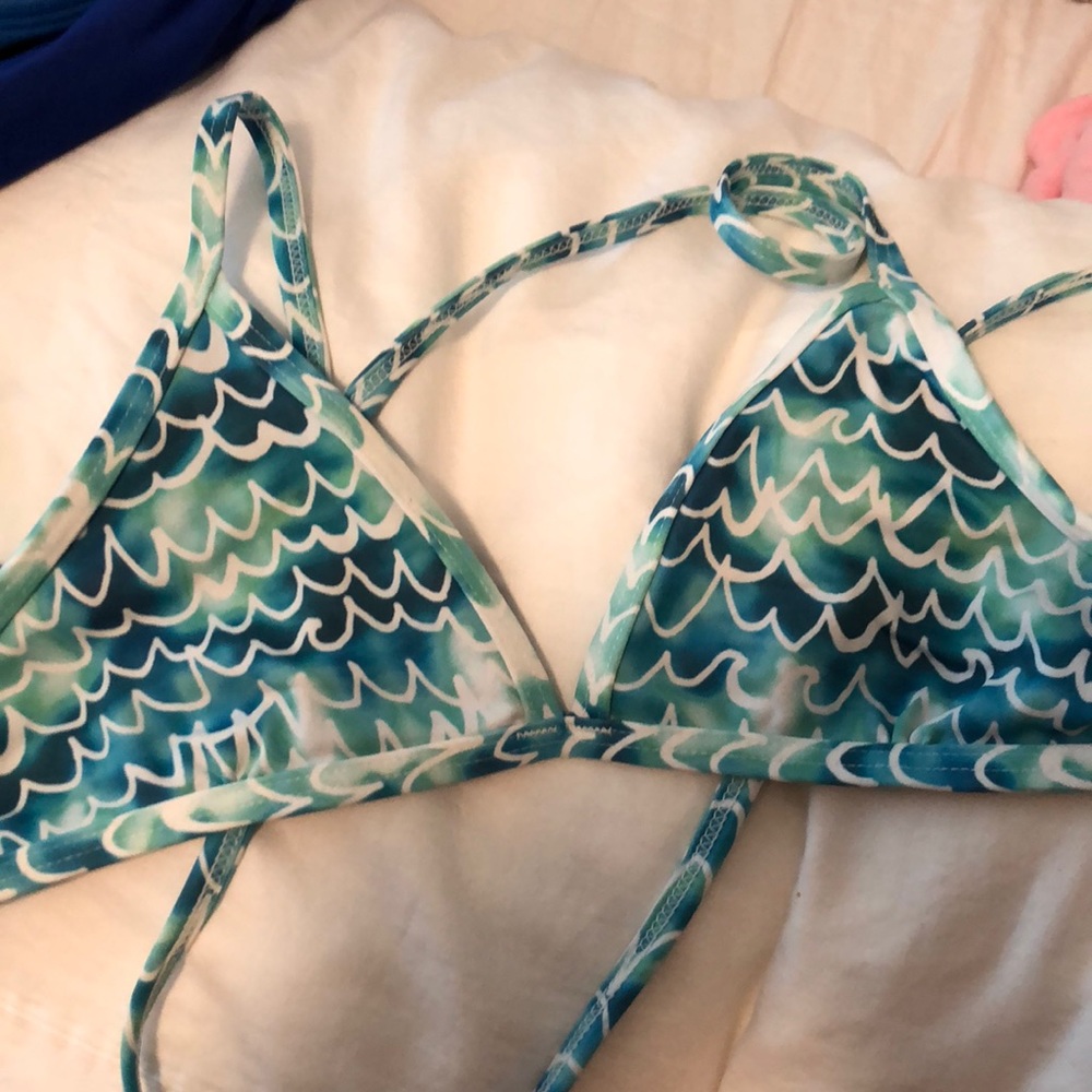 Jolyn Printed Triangle Top